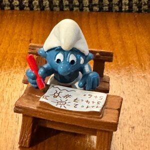 Super Smurf Peyo 1981 Student and Desk